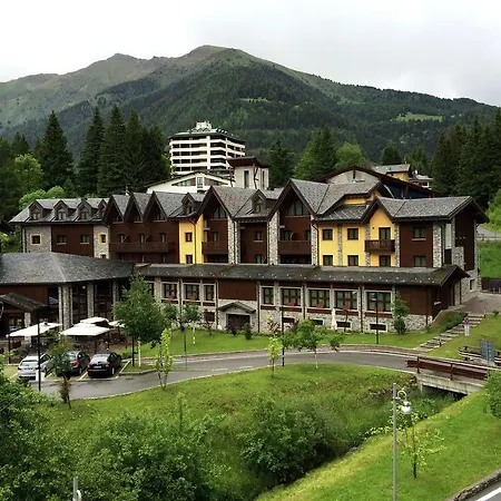 Holiday Homeholiday Park 度假居 蓬泰迪莱尼奥